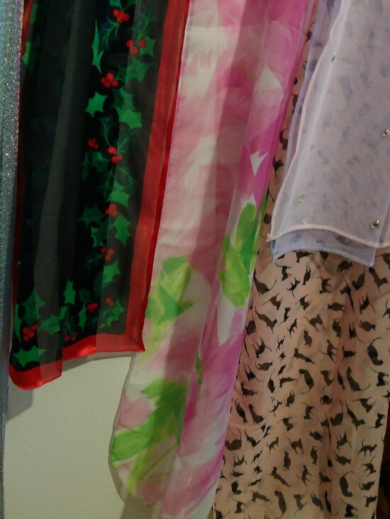 Nine Scarfs Long Thin - Picture 7 of 9